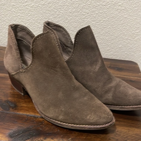 Steve Madden Ankle booties boots size 6.5 dark olive green - Picture 3 of 14